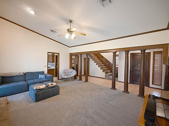 2nd image of 2711 S Quail Ridge St