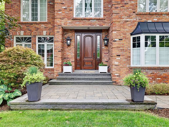 3rd image of 1379 Meadow Green Ct