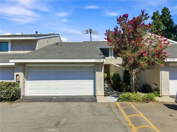 23109 Yvette Ln, Santa Clarita, CA 91355