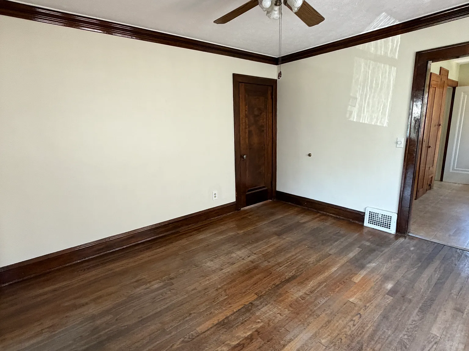 3 bed, 1.5 bath, 1462 sqft, $1,625 — Photo 4