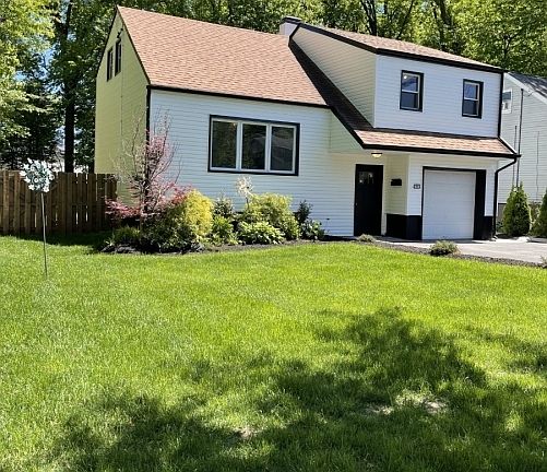 3rd image of 544 Mountain Ave