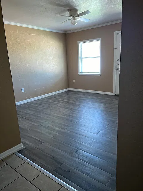 Country Place Apts - CP1 #13 — Photo 3