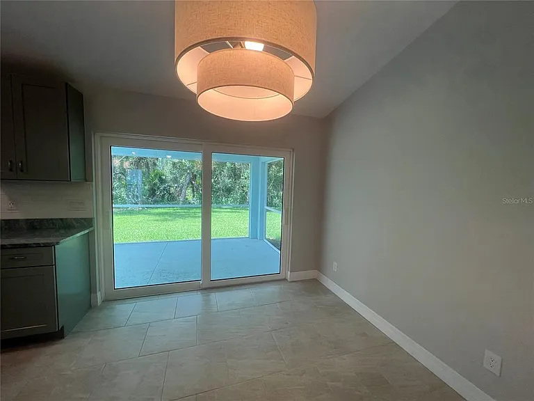 2451 Waller Rd — Photo 10