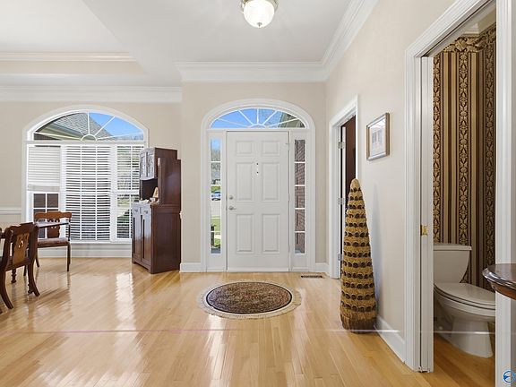 4th image of 126 Compass Point Dr