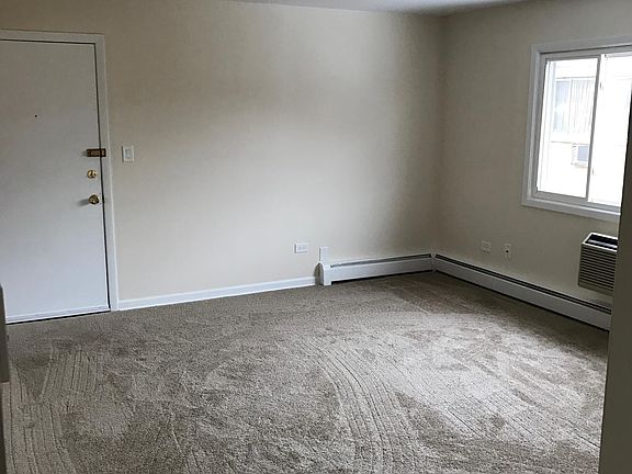 2nd image of 538 N Ardmore Ave APT 2E