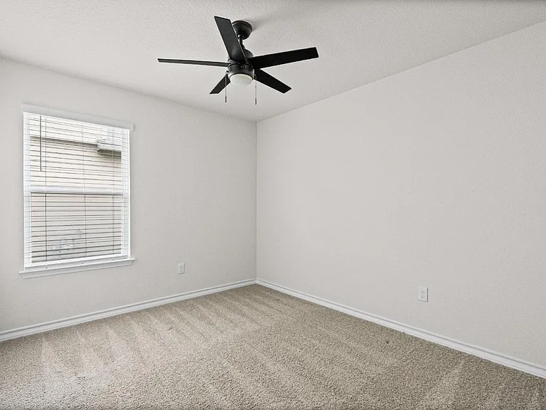 388 Arbor Hls — Photo 12