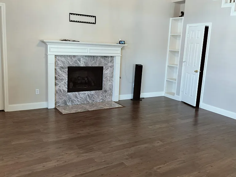 8001 Case Dr — Photo 40