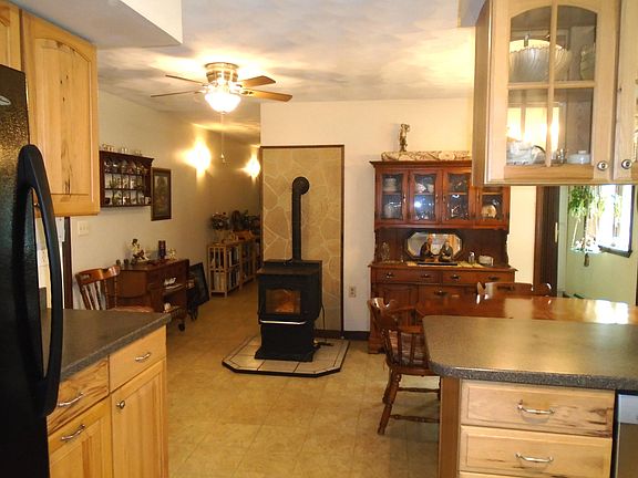 4th image of 32 Mayland Street