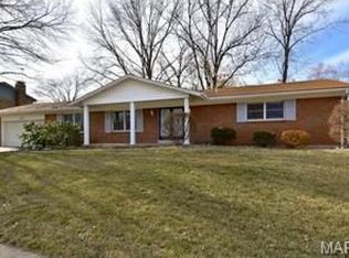 1236 Fordyce Ln, Saint Charles, MO 63303