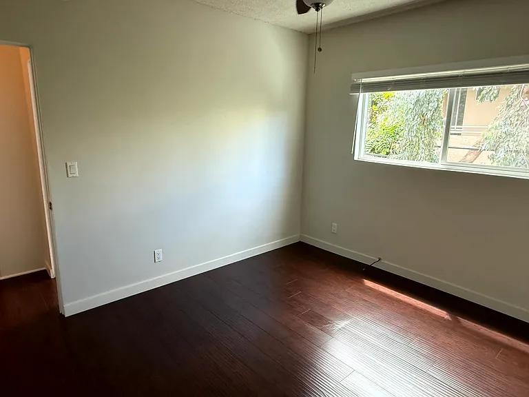 5044 W Maplewood Ave #8 — Photo 27