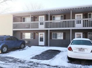 320 State St APT 10, Holmen, WI 54636