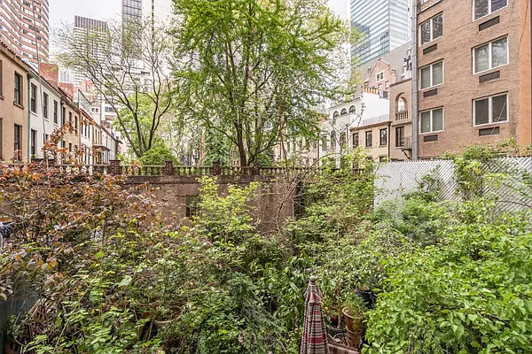 Rented by Charles H. Greenthal Management Corp | media 8