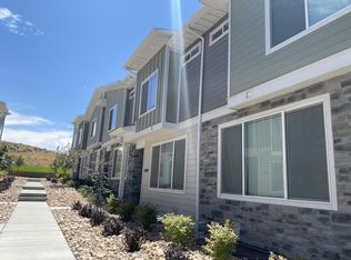 15499 S Aqua Mountain Ln, Bluffdale, UT 84065