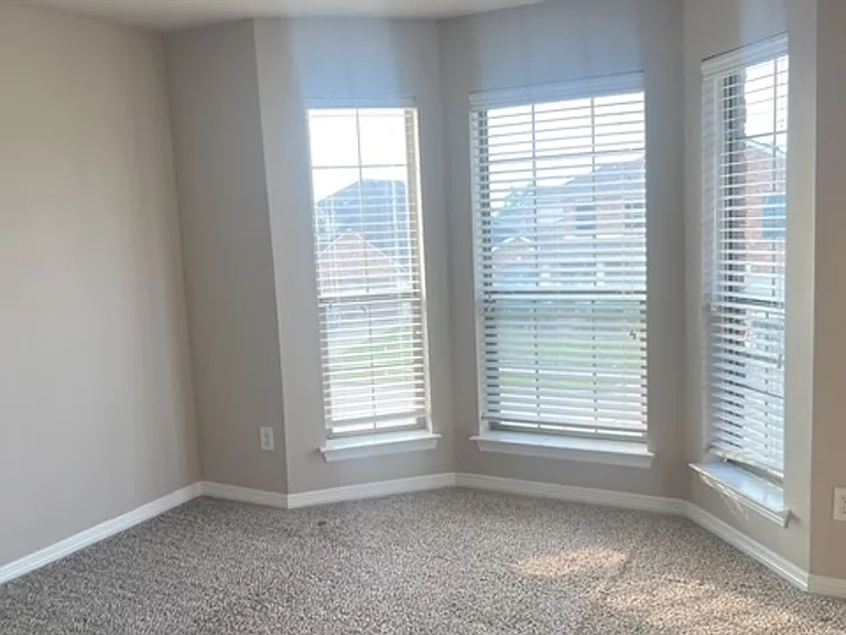 1509 Weeping Willow Ln — Photo 40