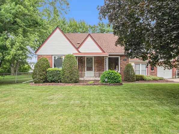 5910 N Lathers St E, Garden City, MI 48135