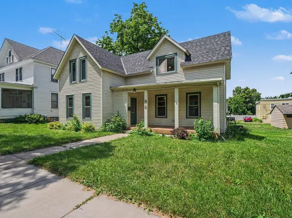 816 W 5th St, Red Wing, MN 55066