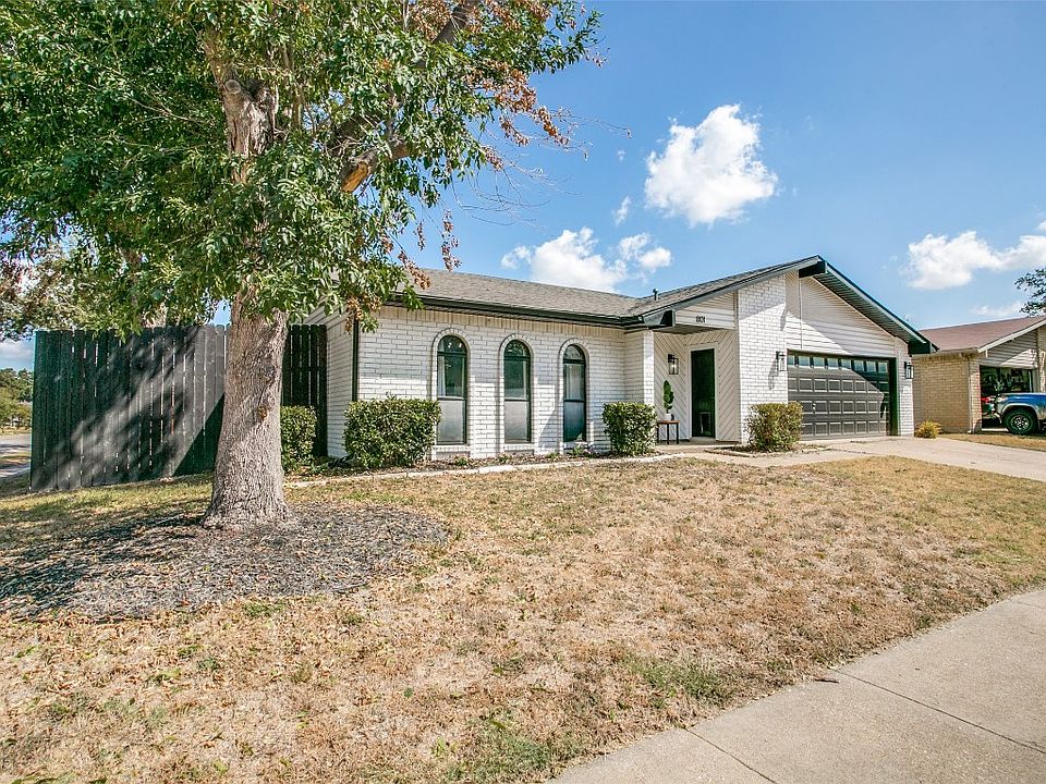 1st image of 801 Forest Glen Dr