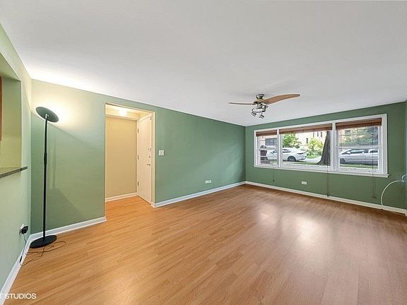 4th image of 4030 N Mozart St #1S