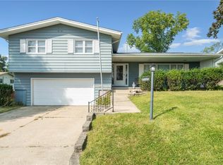 3016 Ridgemore Dr SE, Cedar Rapids, IA 52403