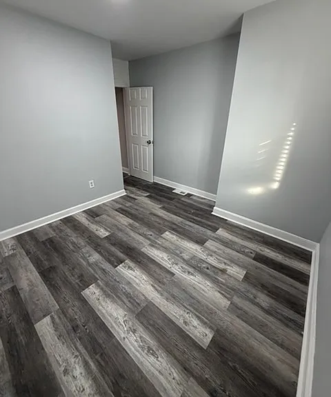 2109 E Federal St — Photo 16