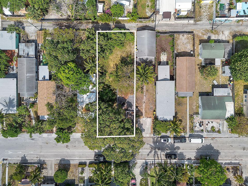 2nd image of 613 N D Street