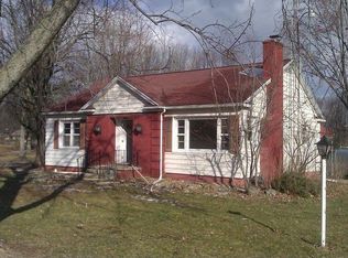 2684 E Carleton Rd, Adrian, MI 49221