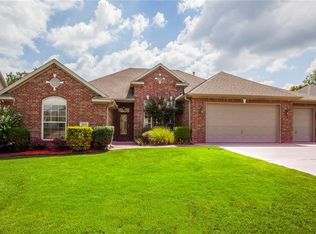 1690 Greystone Pl, Springdale, AR 72762