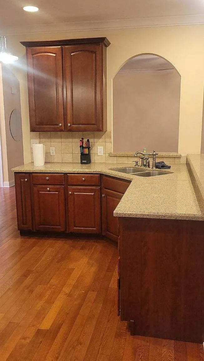 4 bed, 2.5 bath, 2943 sqft, $3,700 — Photo 3