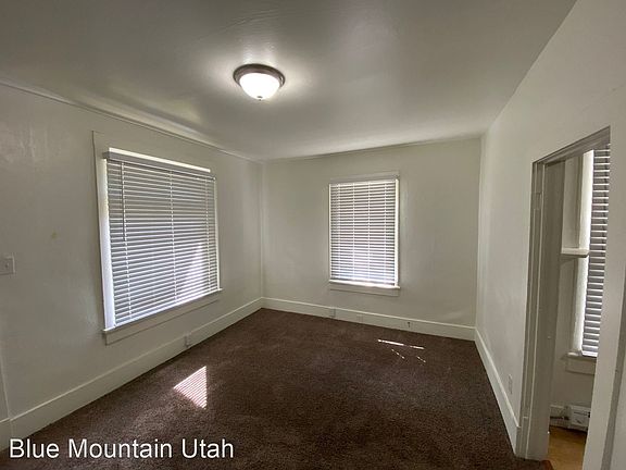 3rd image of 435 E Debs Pl #1