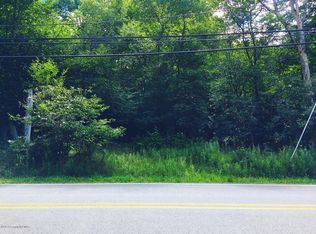 10 Miller Dr, Pocono Pines, PA 18350