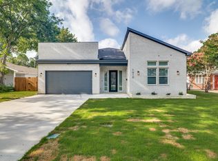 1010 W Avenue F, Garland, TX 75040