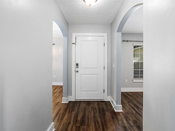 3rd image of 321 S 14th St