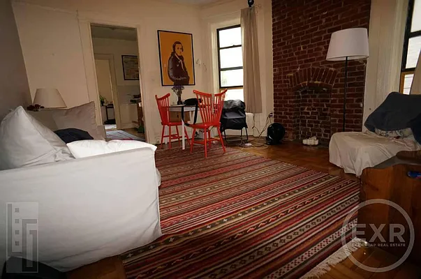 Rented by Loom Group | media 29