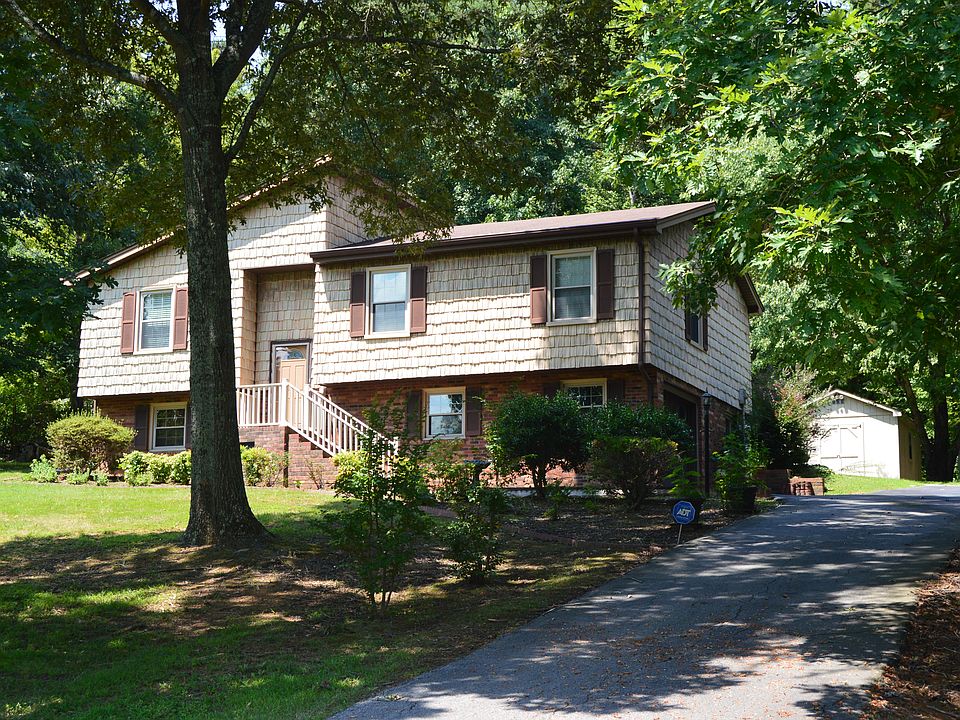 1st image of 183 Forestdale Dr