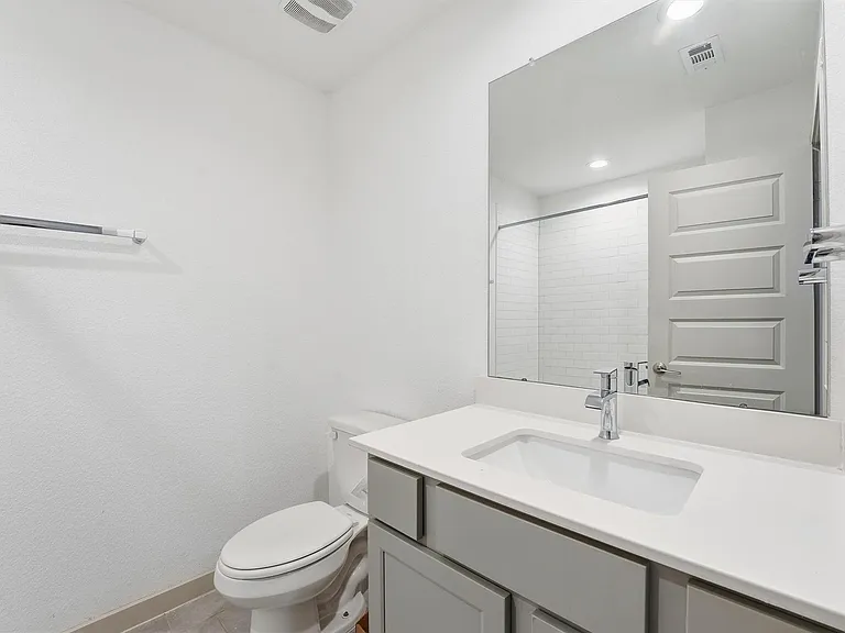 6814 Bradford Terrace Rd — Photo 22