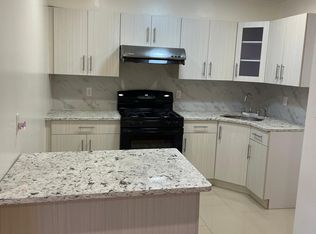 7118 58th Rd, Maspeth, NY 11378