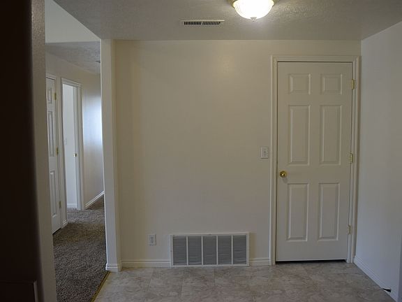 4th image of 1527 S 430 W #81