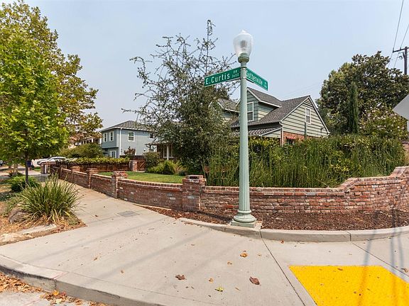 3rd image of 3691 E Curtis Dr