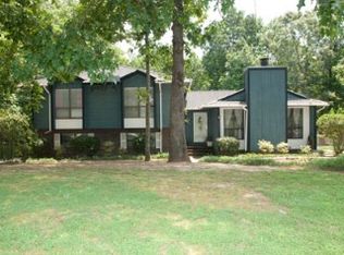 2555 Dalton Dr, Pelham, AL 35124