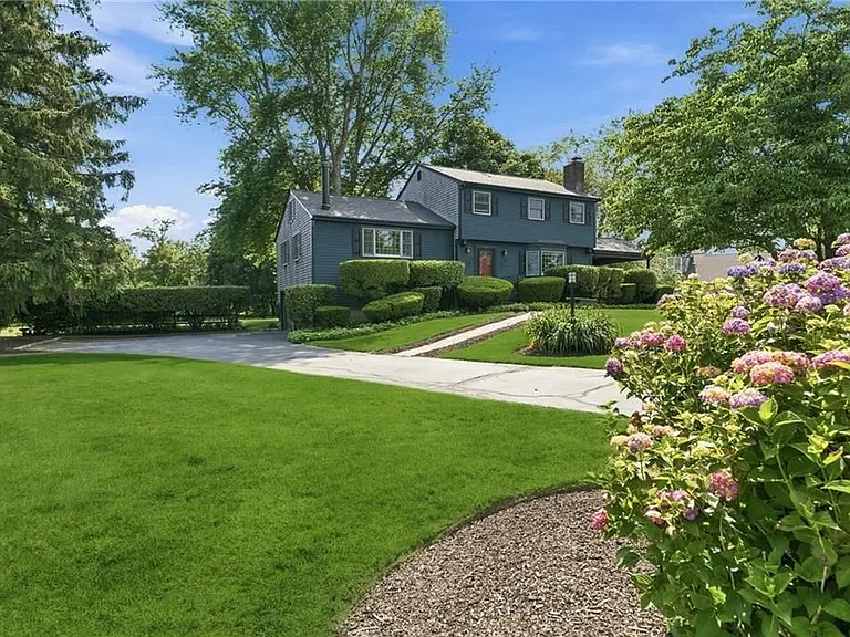 131 Taylor Rd — Photo 18