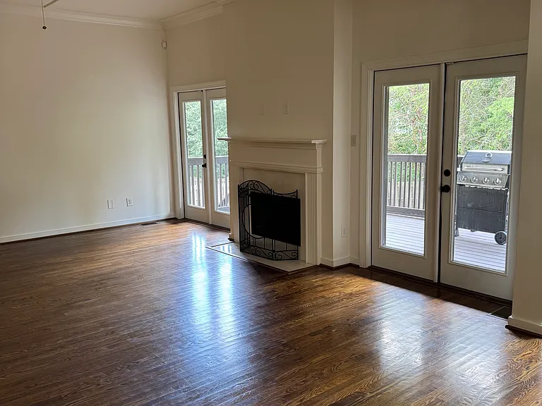 6121 Clubhouse Dr — Photo 34