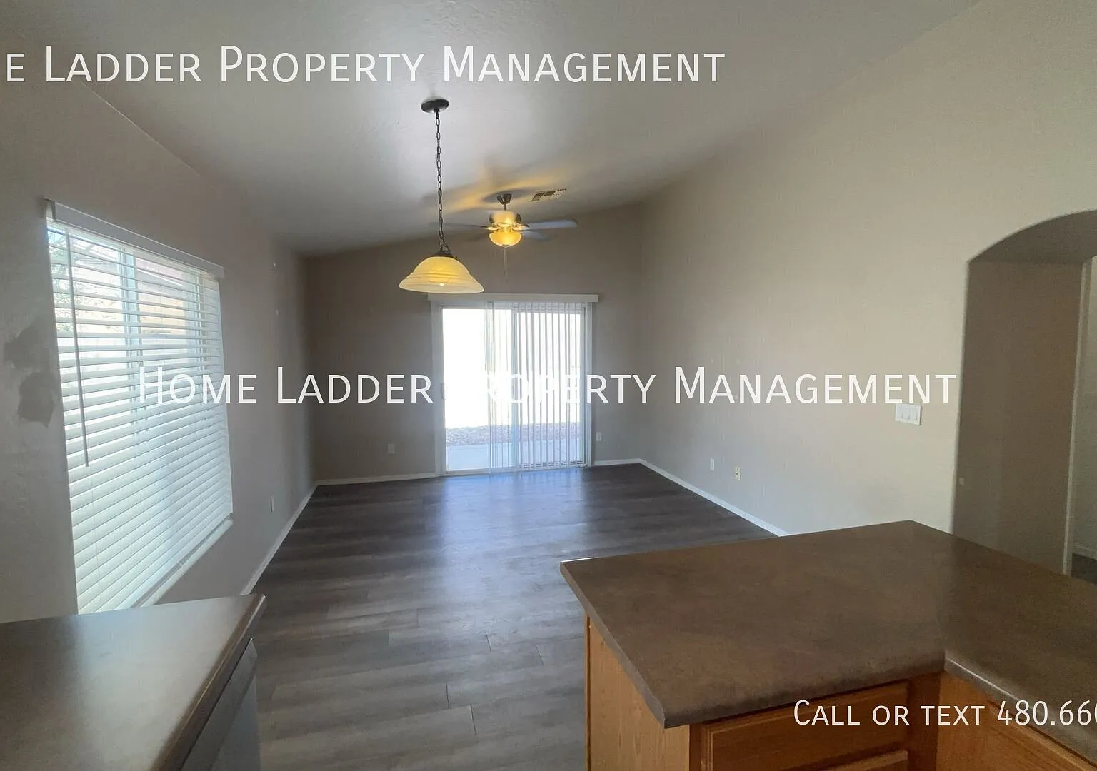 Excellent Single Story 3 Bedroom 2 Bath Home in Buckeye! — Photo 4