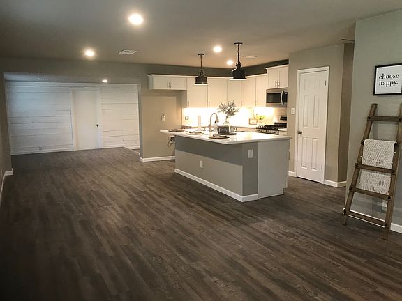 3rd image of 7833 Mary Frances Ln