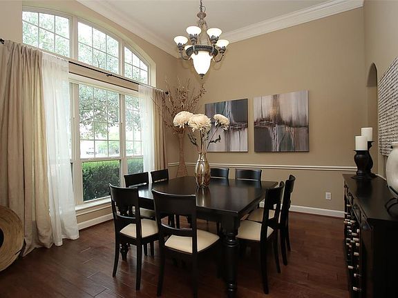 5th image of 103 Windcrest Ct