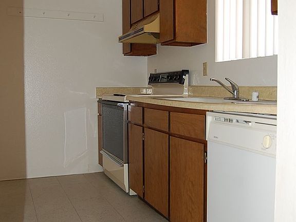 5th image of 3750 Lost Dutchman Dr Unit A