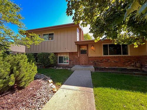 3254 Fernwood Ln Photo 1