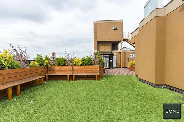 Rented by Bond New York | media 24