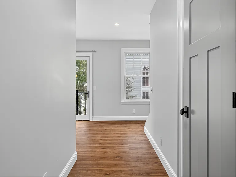 "Wiltshire" Apt 10 @ 3 Park St - 2 BR and 2 1/2 Duplex