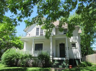 537 E Lincoln St, Princeton, IL 61356