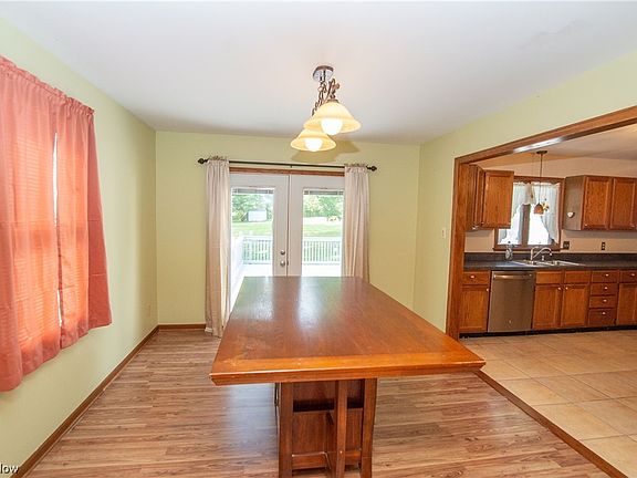3rd image of 11 Willow Way